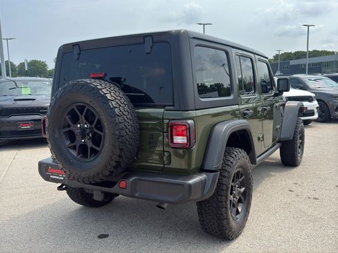 Used 2024 Jeep Wrangler Unlimited Sport AWD/4WD image 5