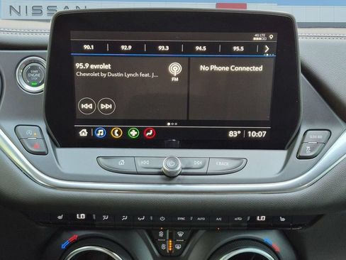 Used 2025 Chevrolet Blazer LT FWD image 20