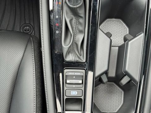 Certified 2025 Honda Accord Touring image 30