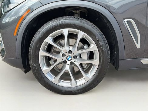Used 2022 BMW X5 xDrive40i w/ Premium Package AWD/4WD image 34