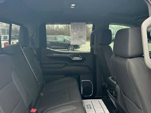 Certified 2024 Chevrolet Silverado 1500 LT Trail Boss w/ Convenience Package II image 38