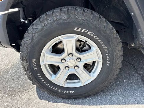 Used 2022 Jeep Wrangler Unlimited Sport AWD/4WD image 24