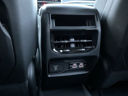 New 2025 Jeep Grand Cherokee Laredo X w/ Luxury Tech Group I image 29