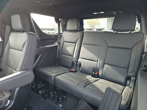 Used 2025 Chevrolet Tahoe High Country image 31