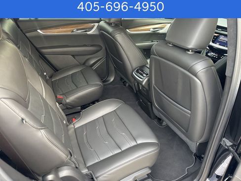 Used 2025 Cadillac XT6 Sport w/ Platinum Package image 28