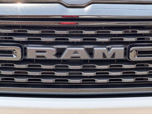 Used 2022 RAM 1500 Big Horn AWD/4WD image 8
