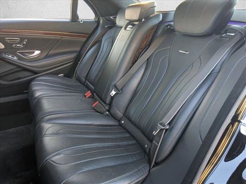 Used 2014 Mercedes-Benz S 63 AMG 4MATIC Sedan image 21
