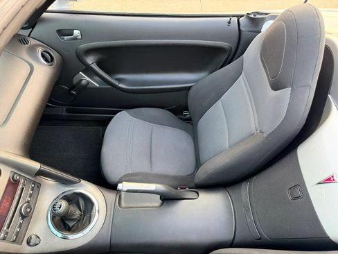 Used 2007 Pontiac Solstice Convertible RWD image 13