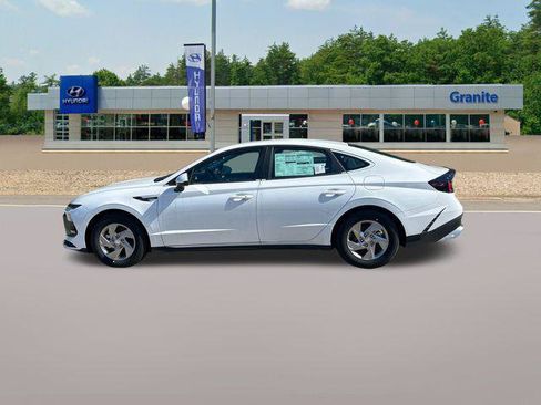 New 2026 Hyundai Sonata SE FWD image 8