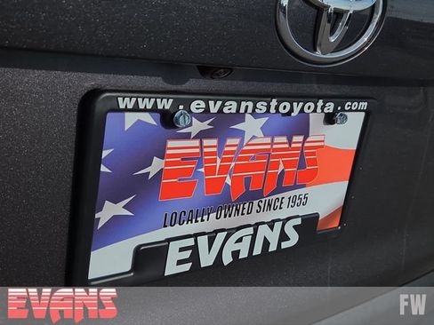 Used 2022 Toyota RAV4 LE w/ Carpet Mat Package (TMS) AWD/4WD image 28