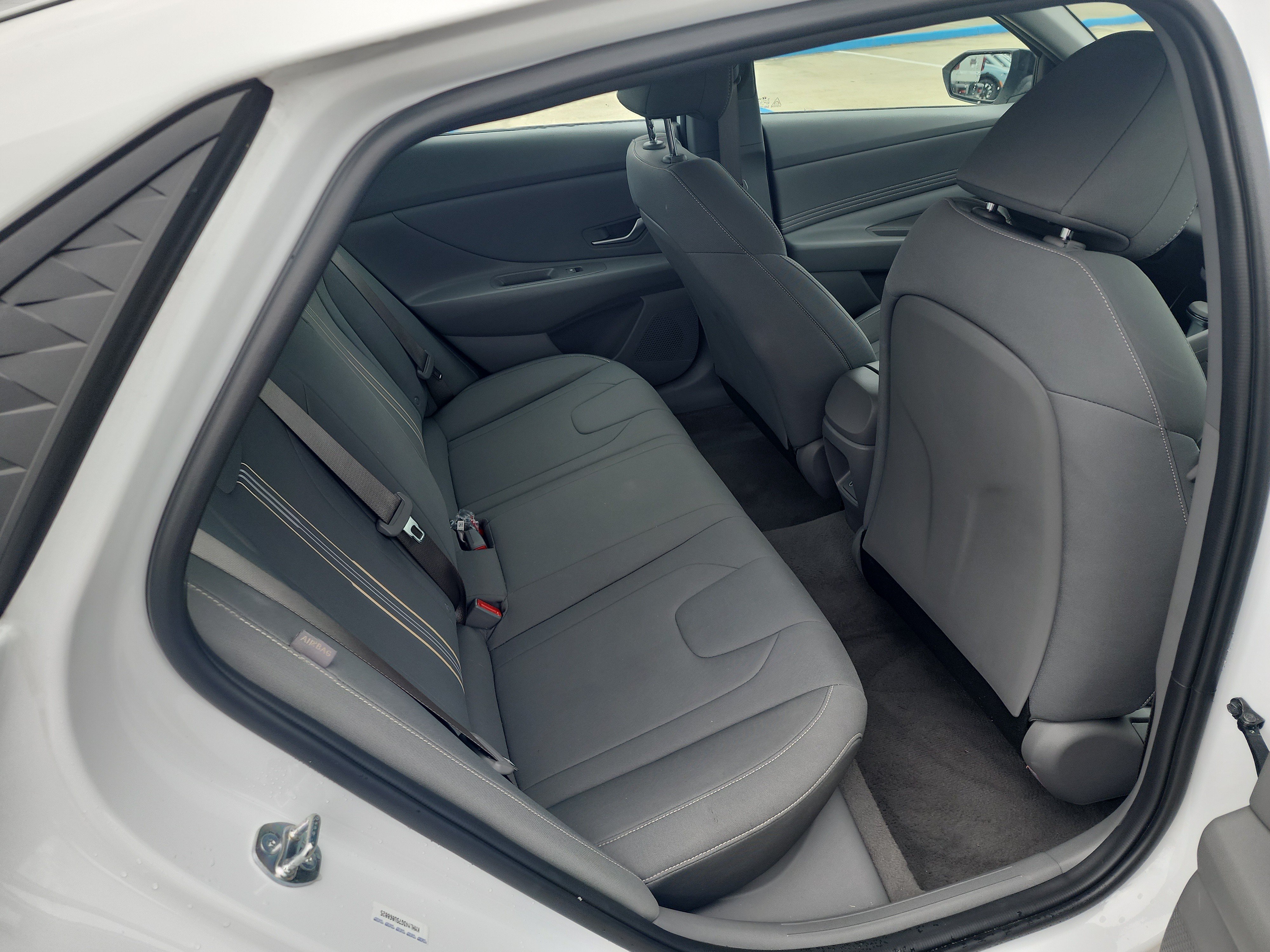 Used 2025 Hyundai Elantra Sport FWD image 15