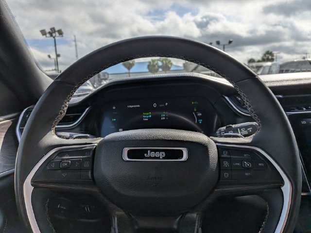 Used 2024 Jeep Grand Cherokee Limited 4xe AWD/4WD image 24