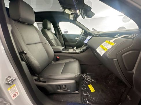 New 2026 Land Rover Range Rover Velar Dynamic SE image 28
