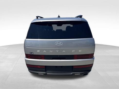 Used 2024 Hyundai Santa Fe SEL FWD image 4