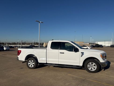 Used 2021 Ford F150 XLT w/ Equipment Group 301A Mid image 14