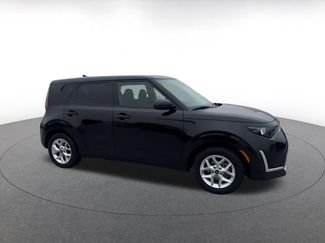 Used 2025 Kia Soul LX w/ LX Technology Package video 2