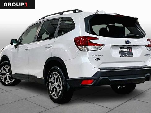 Certified 2023 Subaru Forester Premium image 12