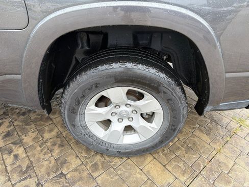 Used 2025 RAM 1500 Big Horn AWD/4WD image 10