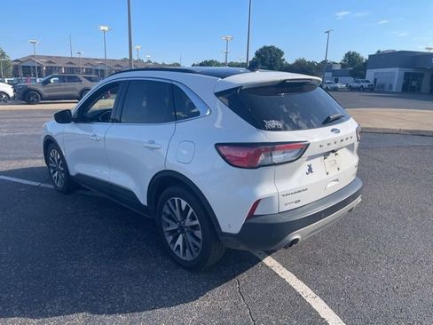 Used 2020 Ford Escape Titanium FWD image 7