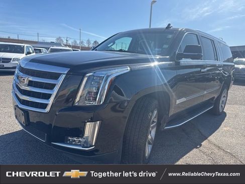 Used 2019 Cadillac Escalade ESV Luxury image 3