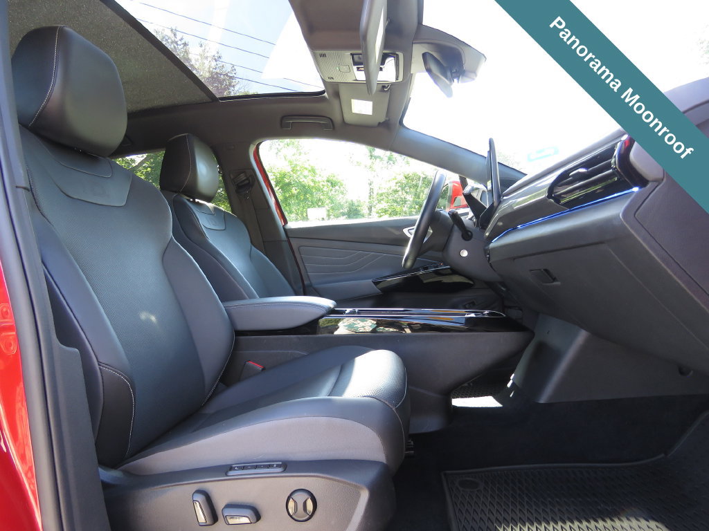 Used 2023 Volkswagen ID.4 Pro S AWD/4WD image 13