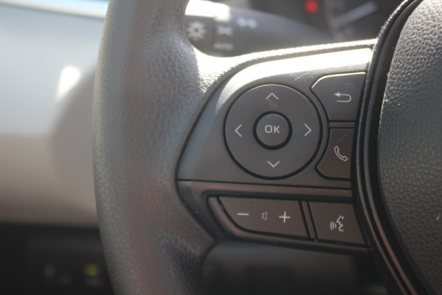 Used 2022 Toyota Corolla LE FWD image 14