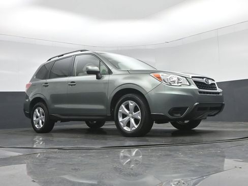 Used 2014 Subaru Forester 2.5i Premium w/ Popular Package #1 AWD/4WD image 49