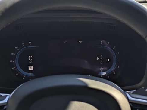 Used 2022 Volvo XC60 B5 R-Design w/ Advanced Package image 29