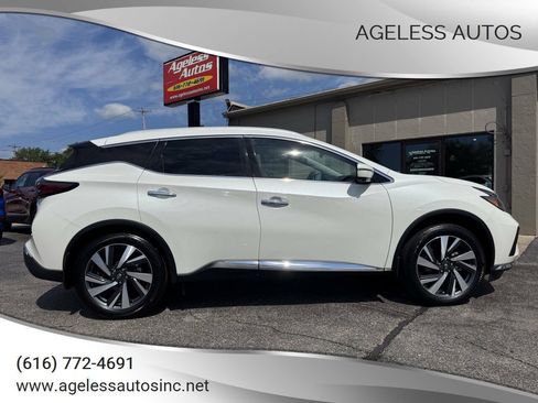 Used 2024 Nissan Murano SL AWD/4WD image 1