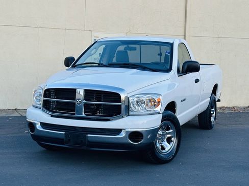 Used 2008 Dodge Ram 1500 Truck SLT image 3