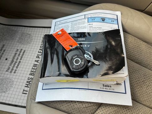 Used 2006 Cadillac XLR V image 44