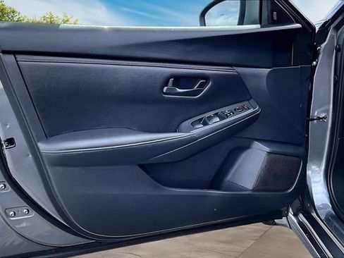 Certified 2025 Nissan Sentra S FWD image 19