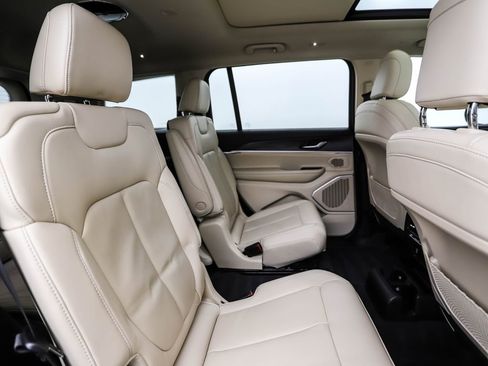 Used 2021 Jeep Grand Cherokee L Limited w/ Trailer Tow Group (B) image 28