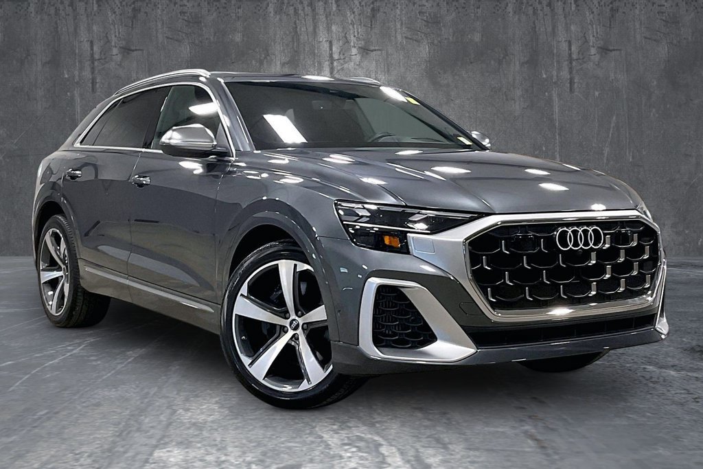 Used 2024 Audi SQ8 Prestige AWD/4WD image 3