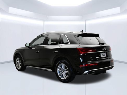 Certified 2023 Audi Q5 2.0T Premium w/ Convenience Package AWD/4WD image 4