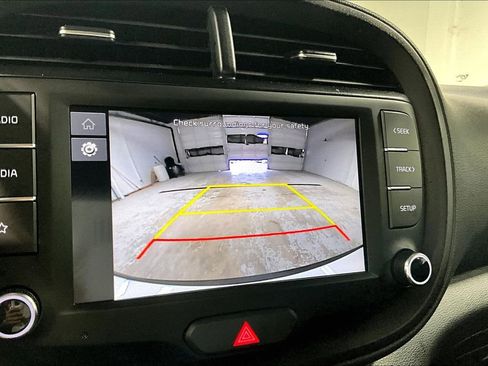 Used 2025 Kia Soul LX FWD image 27