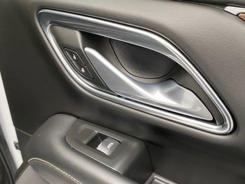 Used 2022 Chevrolet Tahoe Premier w/ Premium Package image 26