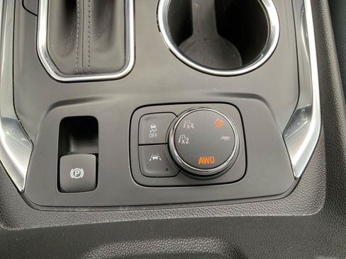 Used 2020 Chevrolet Traverse Premier AWD/4WD image 49