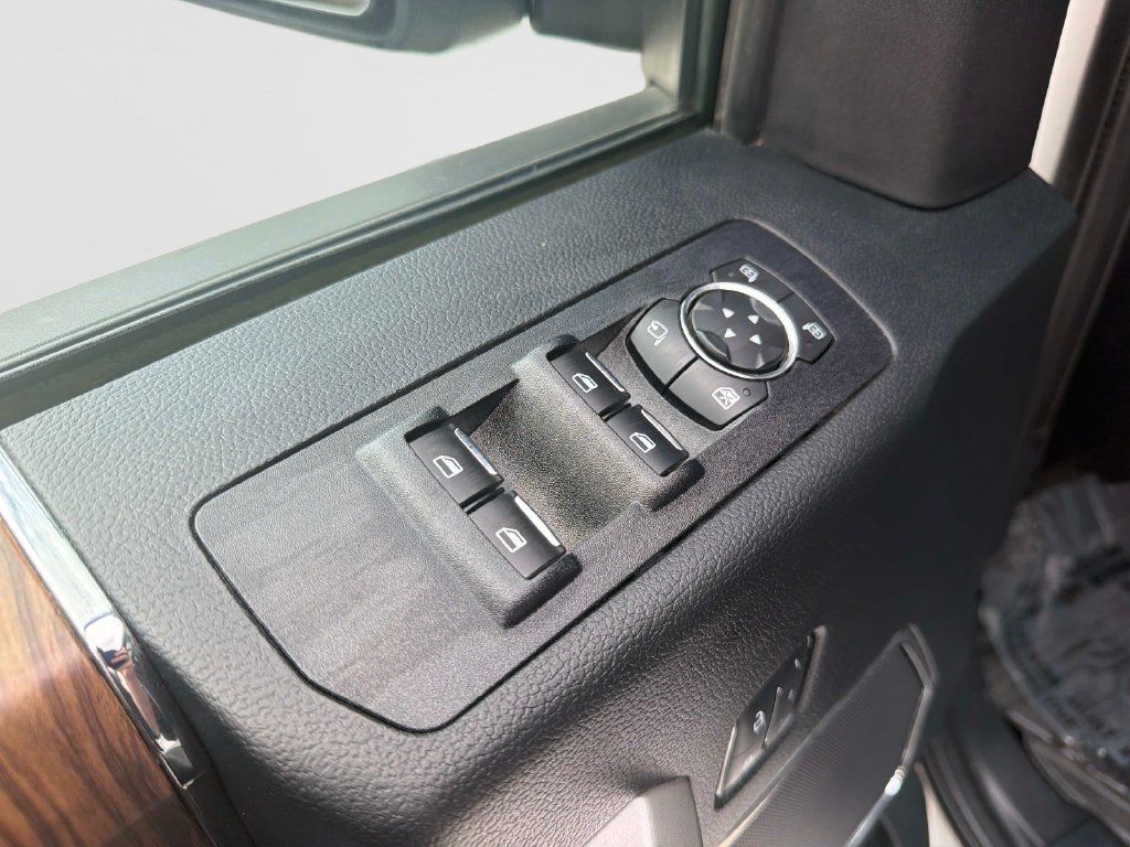 Used 2020 Ford F150 Lariat w/ Equipment Group 502A Luxury AWD/4WD image 19