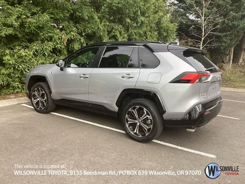 Used 2021 Toyota RAV4 XSE w/ Weather Package image 12