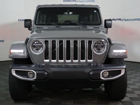 Used 2021 Jeep Wrangler Unlimited Sahara w/ Cold Weather Group AWD/4WD image 13