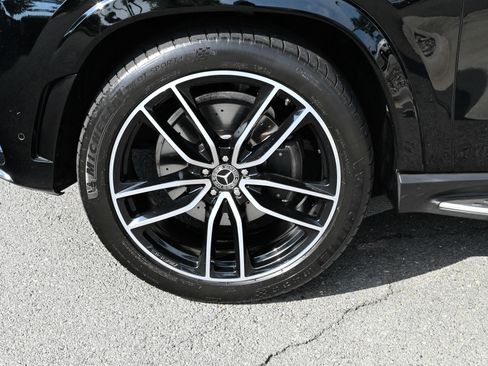 Used 2021 Mercedes-Benz GLS 580 4MATIC image 9