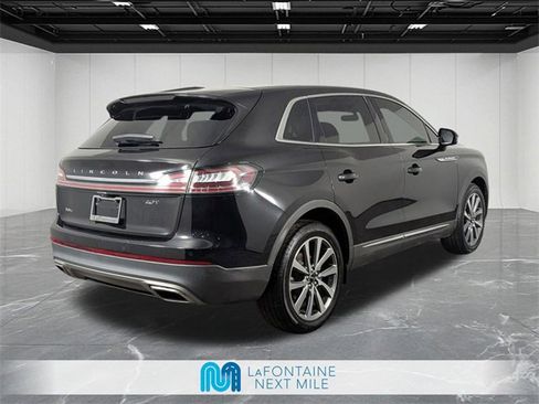 Used 2019 Lincoln Nautilus Select image 4