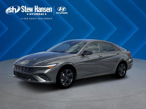 New 2026 Hyundai Elantra Sport image 2