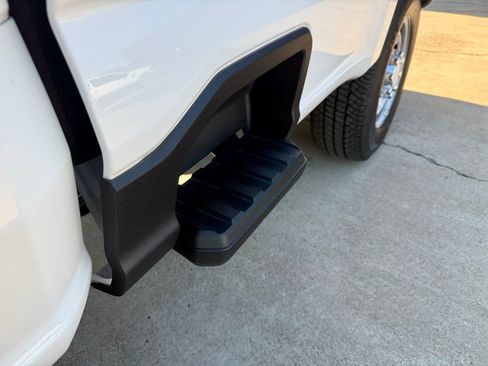 New 2026 Ford F250 XL w/ FX4 Off-Road Package image 18