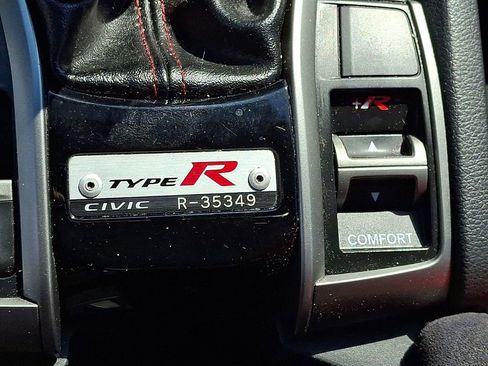 Used 2019 Honda Civic Type R image 26