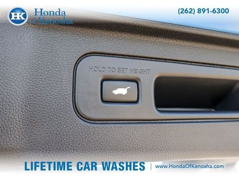 Certified 2025 Honda Pilot TrailSport image 28