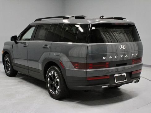 Used 2025 Hyundai Santa Fe SEL FWD image 9