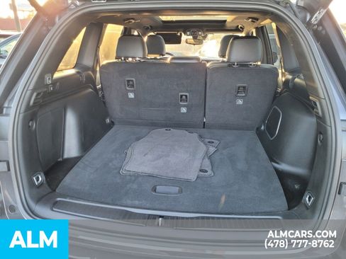 Used 2024 Jeep Grand Cherokee Limited 4xe image 11