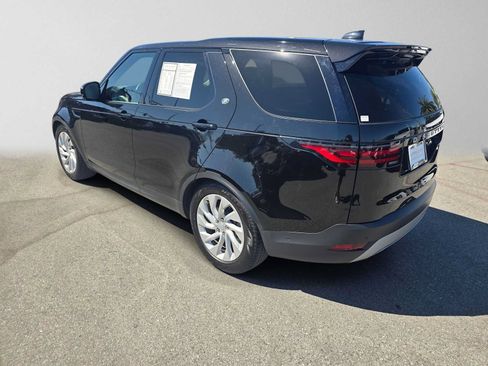 Used 2025 Land Rover Discovery S AWD/4WD image 3